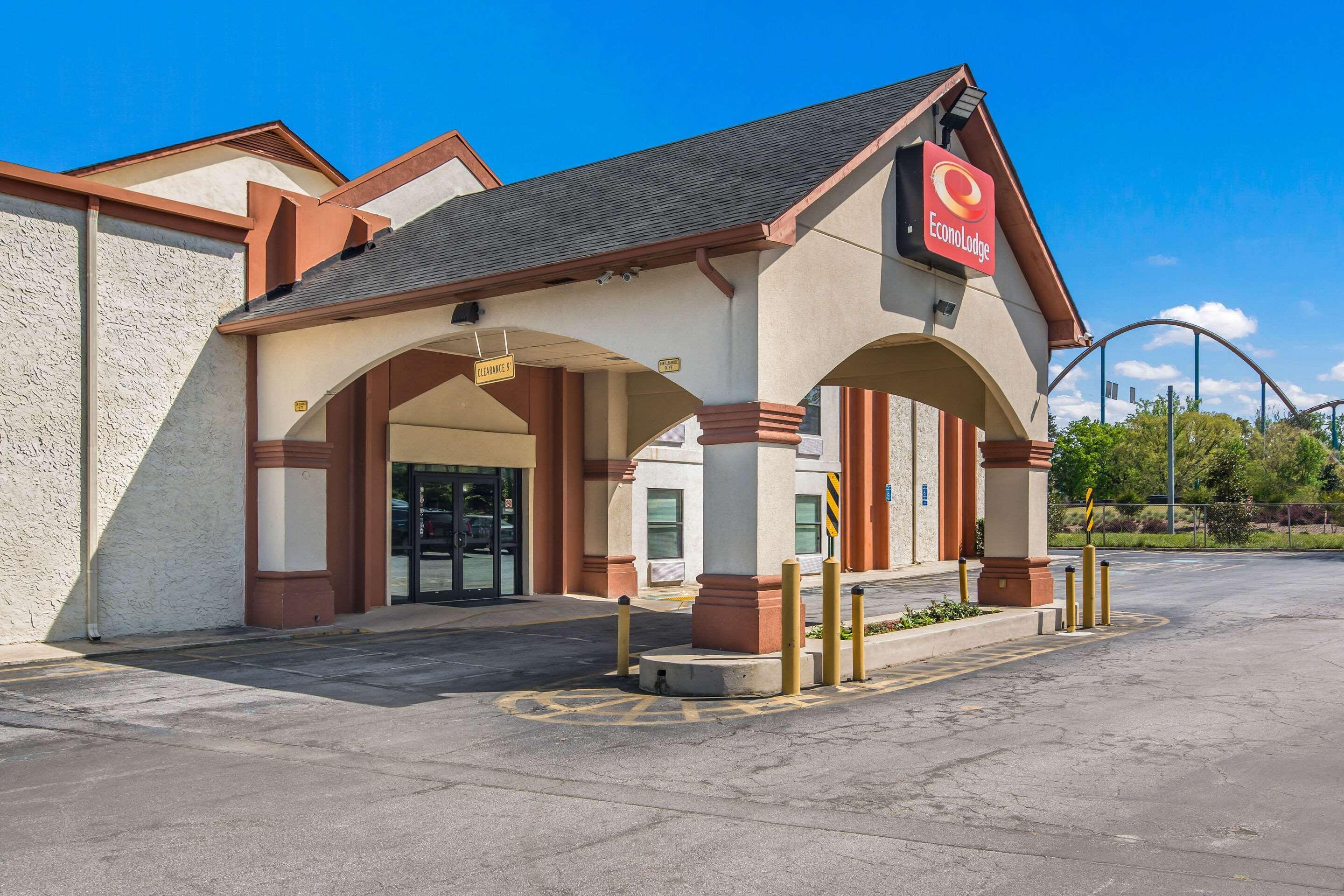 Econo Lodge At Six Flags Остелл Экстерьер фото